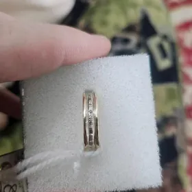 oburcalka gyzyl yuzuk