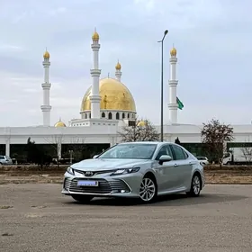 Toyota Camry 2022