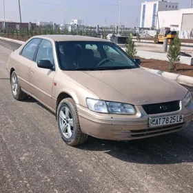 Toyota Camry 1999