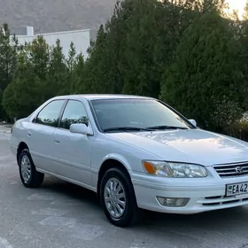 Toyota Camry 1999