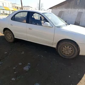 Hyundai Elantra 1996