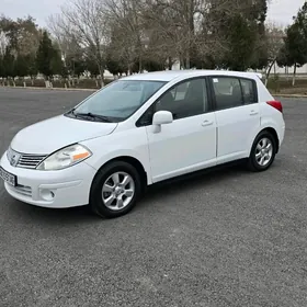 Nissan Versa 2010