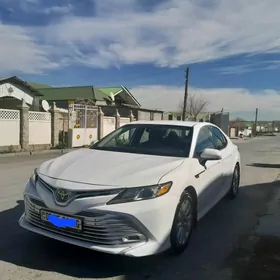 Toyota Camry 2020