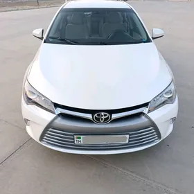 Toyota Camry 2016