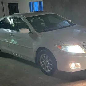Toyota Camry 2011