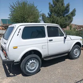 Lada Niva 1990