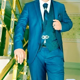 Мужской костюм