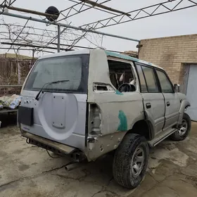 Toyota Land Cruiser Prado 2000