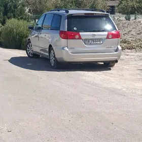 Toyota Sienna 2009
