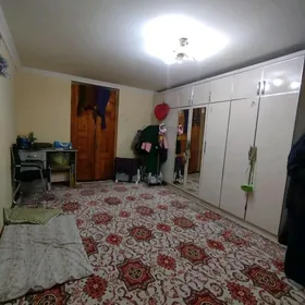 1комнат 1этаж 30мкрн