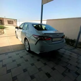 Toyota Camry 2022
