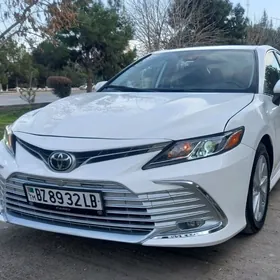 Toyota Camry 2022