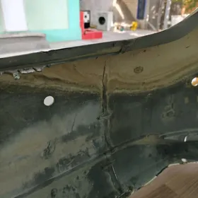 королла бампер 2023 европейка