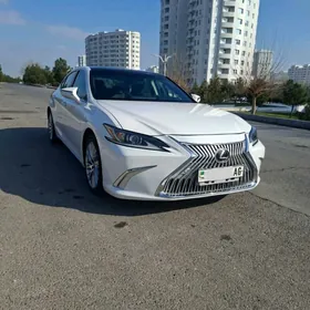 Lexus ES 350 2019