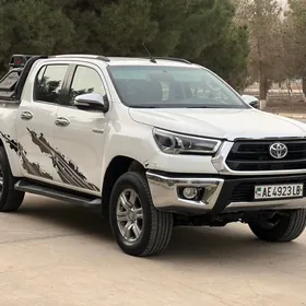 Toyota Hilux 2016