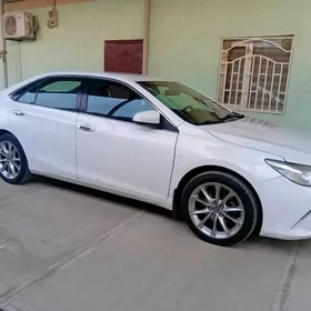 Toyota Camry 2016