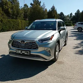 Toyota Highlander 2020