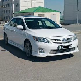 Toyota Corolla 2013