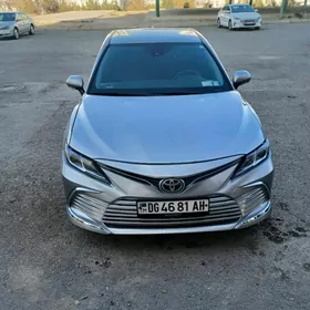 Toyota Camry 2020