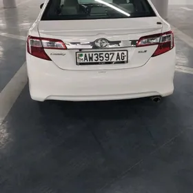 Toyota Camry 2012