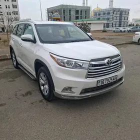 Toyota Highlander 2016