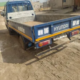 Hyundai H100 2002