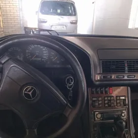 Mercedes-Benz 500E 1992