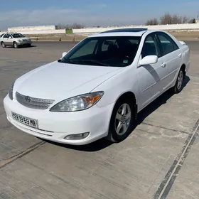 Toyota Camry 2004