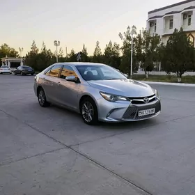 Toyota Camry 2017