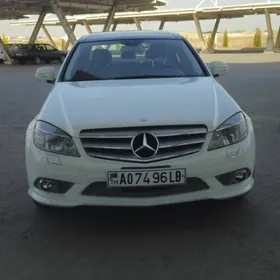 Mercedes-Benz C350 2010