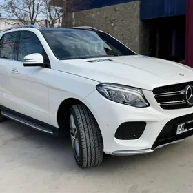 Mercedes-Benz ML400 2015