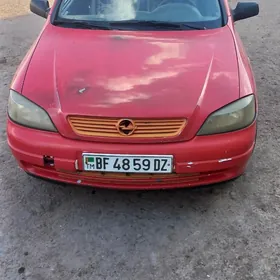 Opel Astra 2005