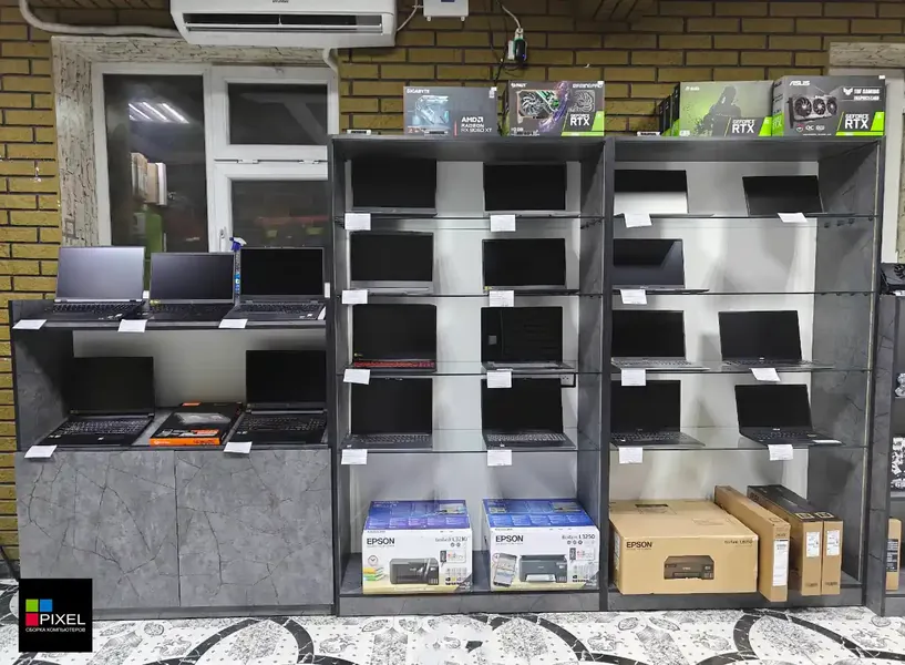 PIXEL COMPUTERS STORE Gallery 6