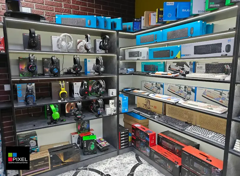 PIXEL COMPUTERS STORE Gallery 4