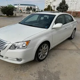 Toyota Avalon 2010