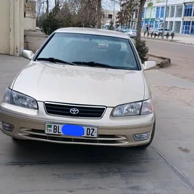 Toyota Camry 2000