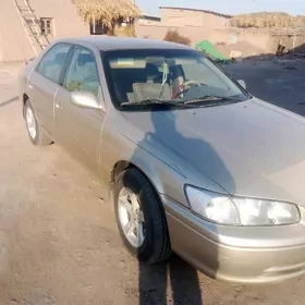 Toyota Camry 2001