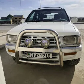 Nissan Pathfinder 1998