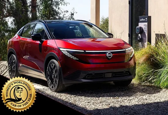 Nissan Leaf ulagy Mercedes we Toyota-dan öňürdip, WWCOTY bäsleşiginde iň ýokary tituly aldy