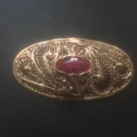 гызыл.  брошка