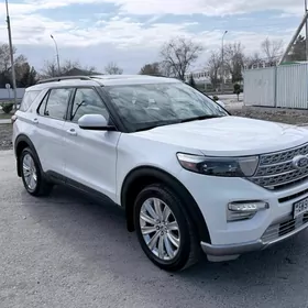 Ford Explorer 2022