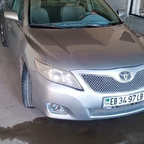 Toyota Camry 2010
