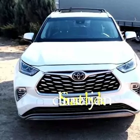 Toyota Highlander 2020