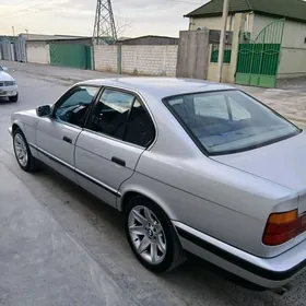 BMW 525 1990