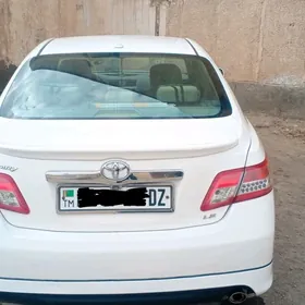 Toyota Camry 2011
