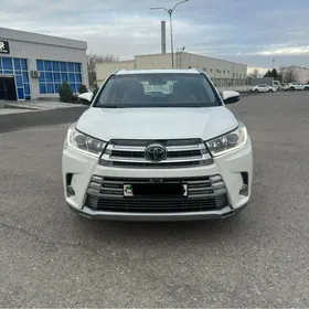 Toyota Highlander 2017