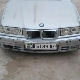 BMW 320 1992