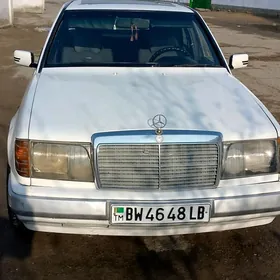 Mercedes-Benz 230E 1987