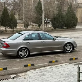 Mercedes-Benz E320 2004