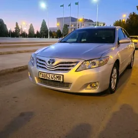 Toyota Camry 2010